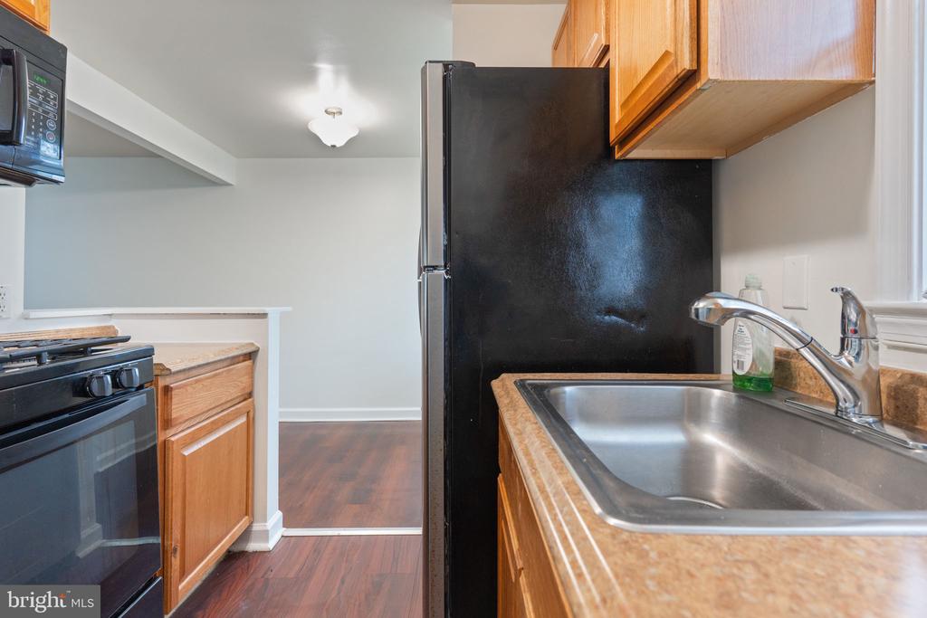 2512 Kent Village Dr