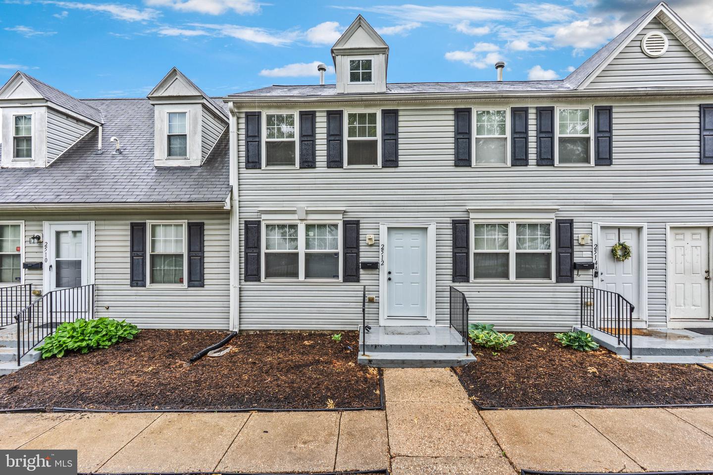 2512 Kent Village Dr