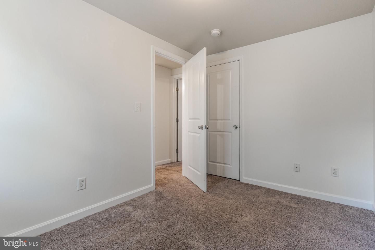 2512 Kent Village Dr