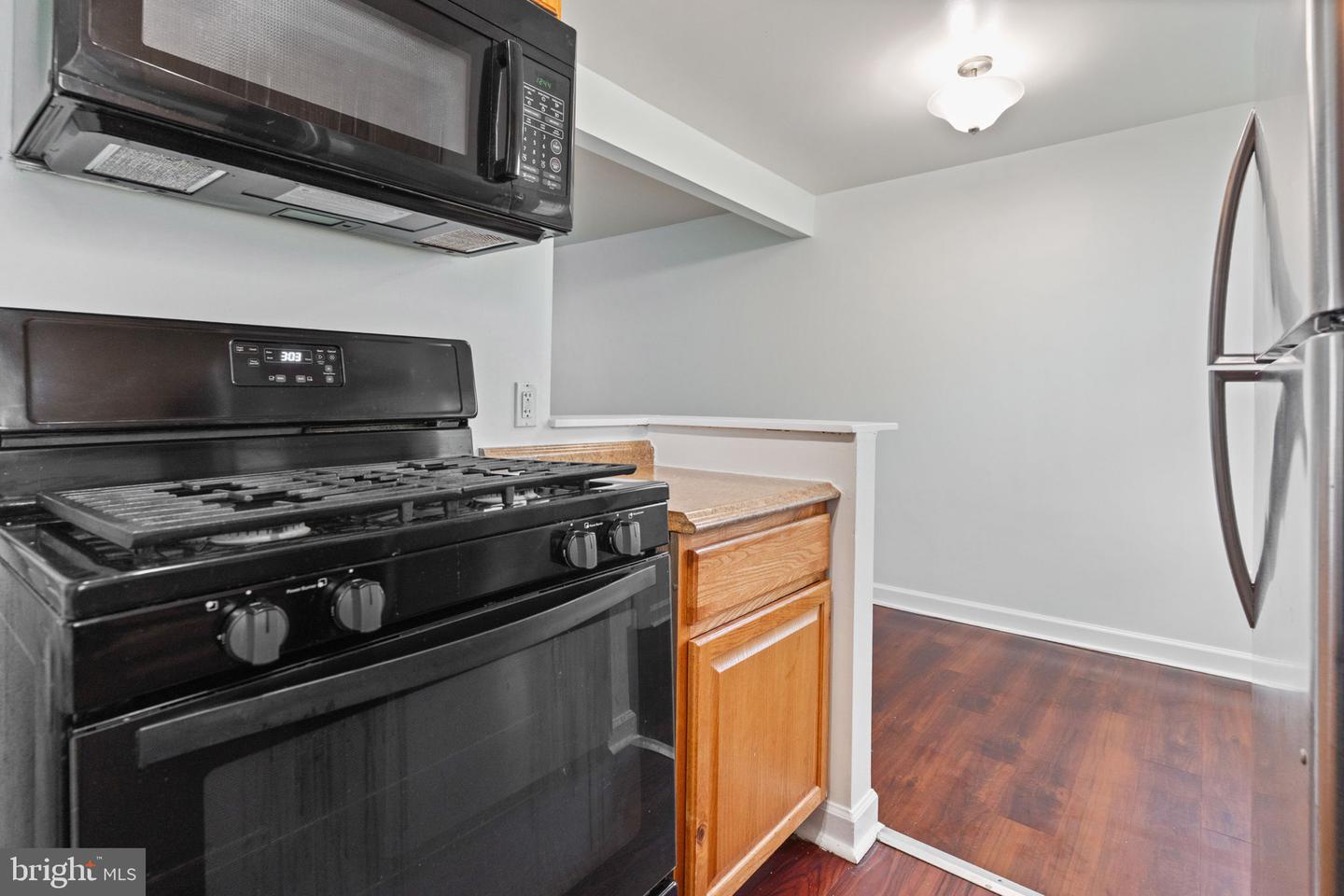 2512 Kent Village Dr