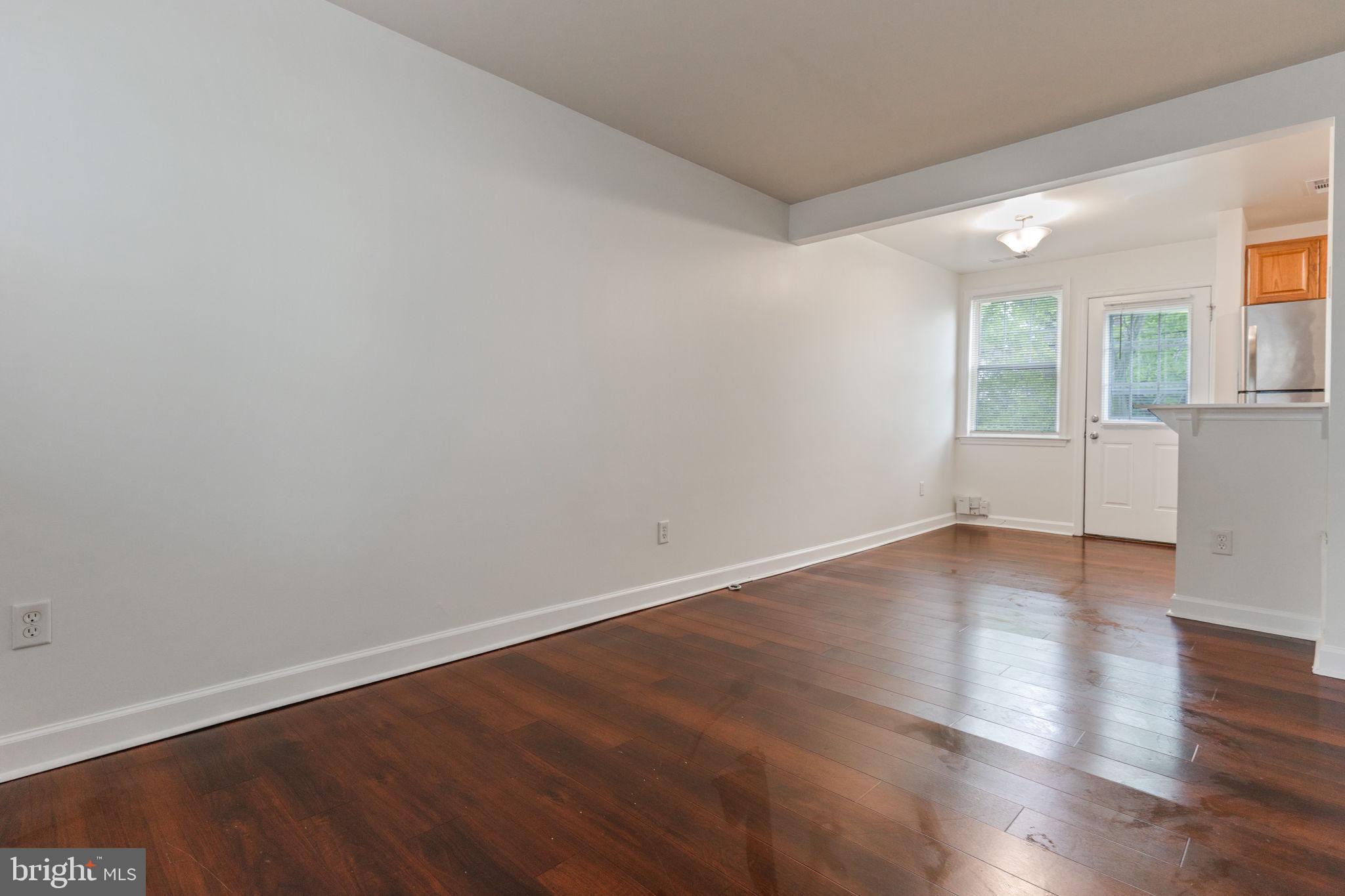 2512 Kent Village Dr
