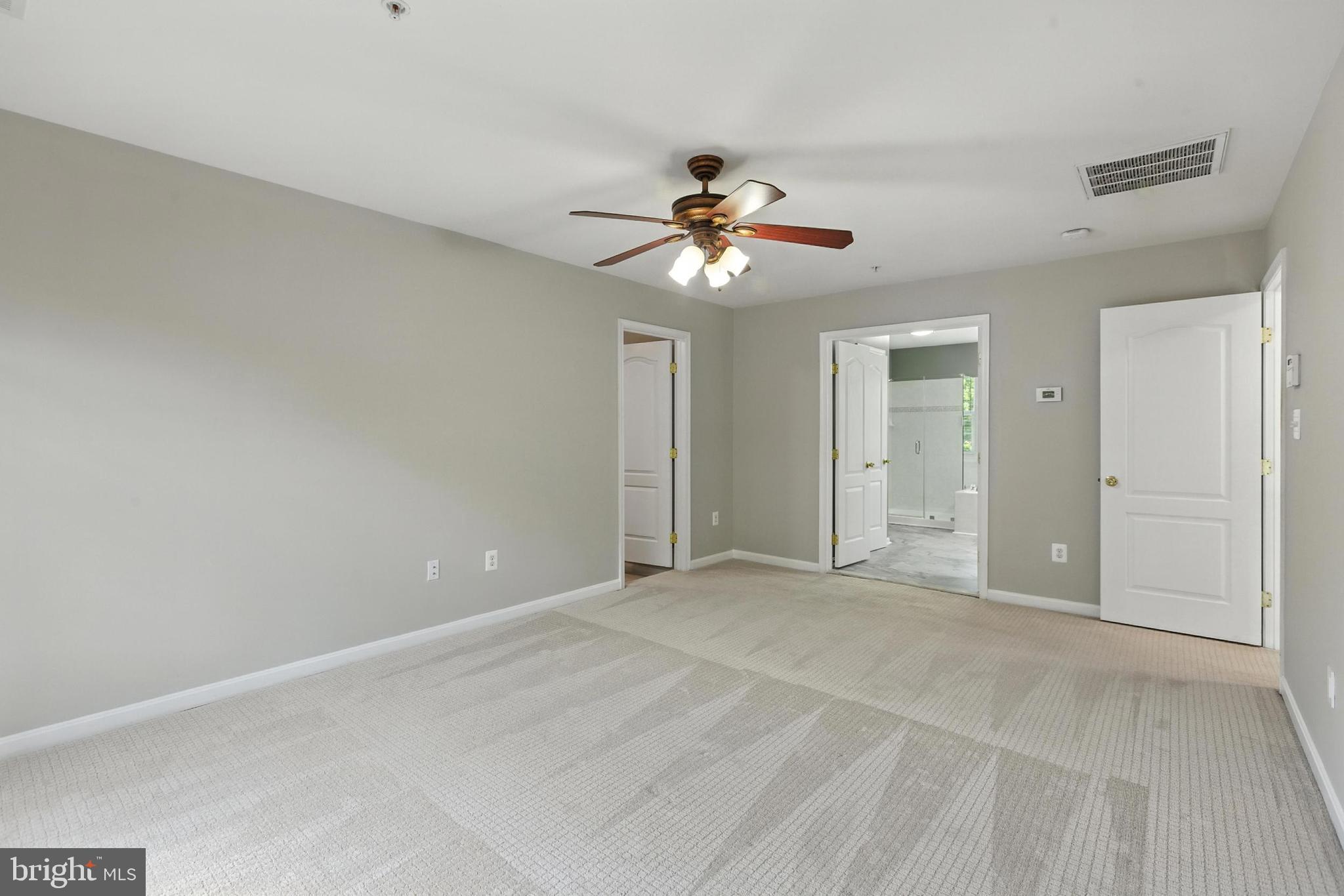 10210 ROLLING GREEN WAY