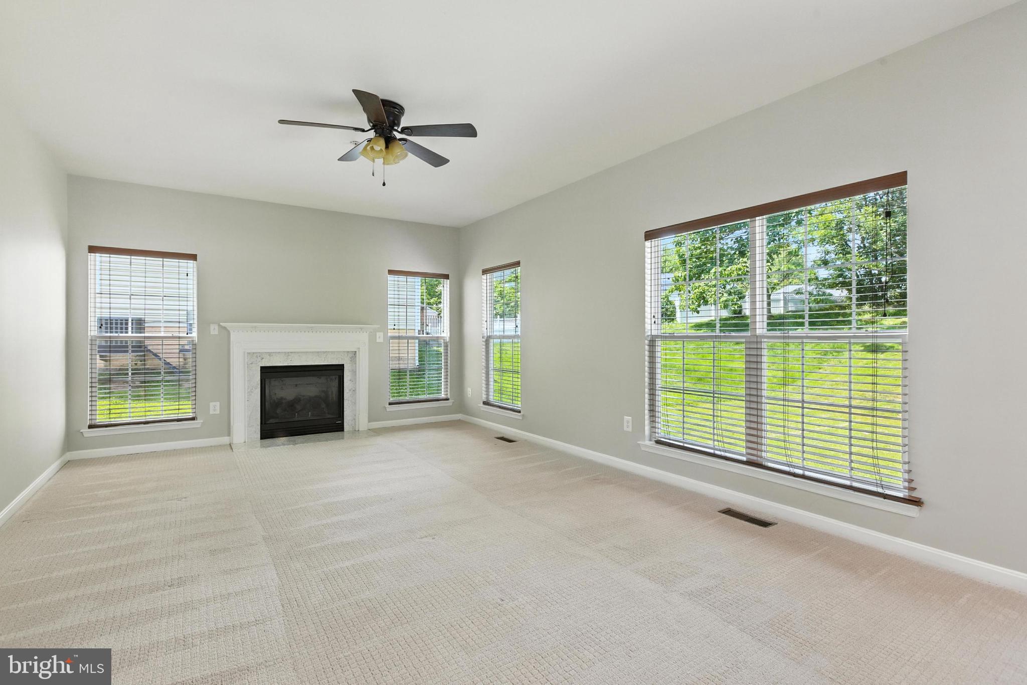 10210 ROLLING GREEN WAY