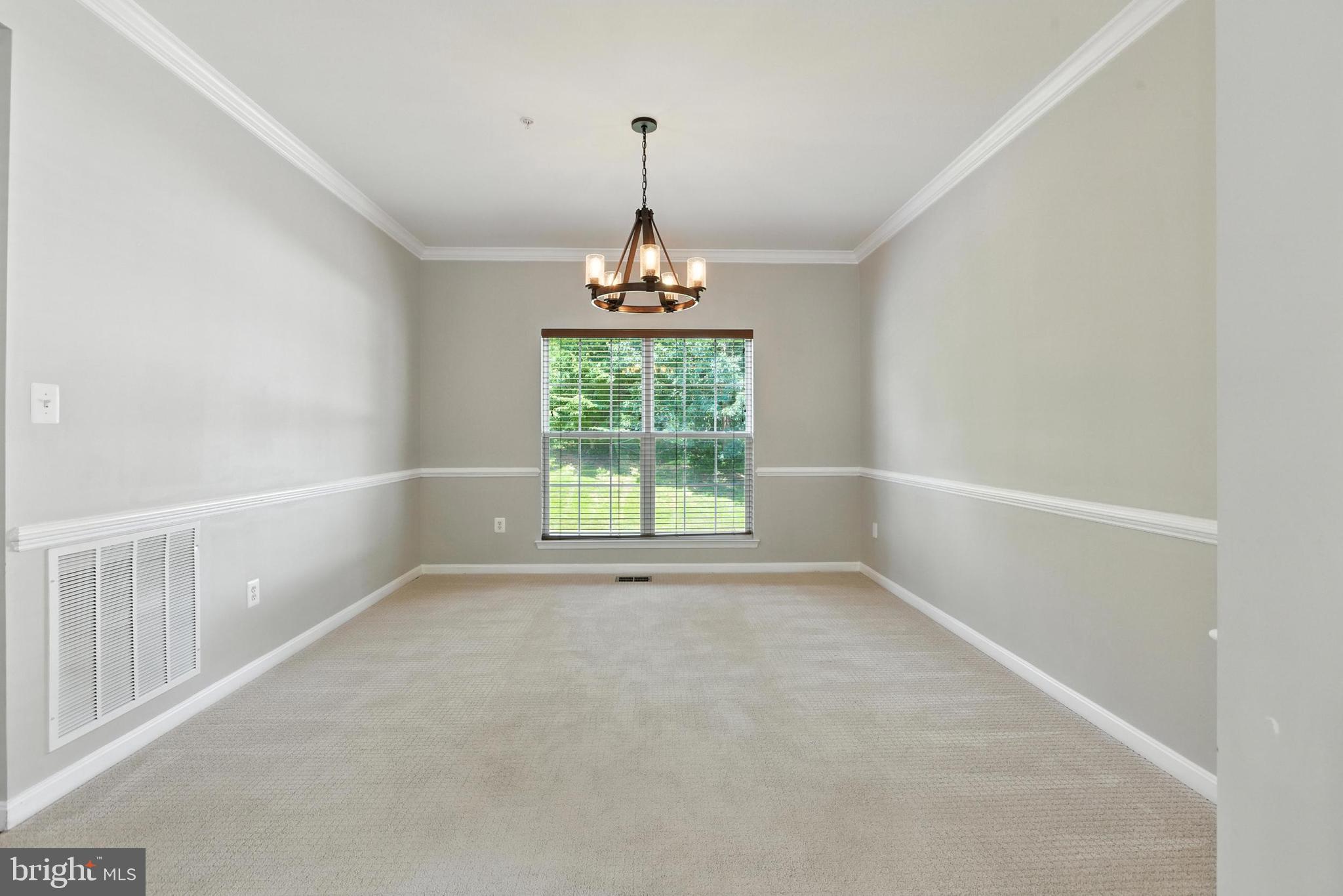 10210 ROLLING GREEN WAY