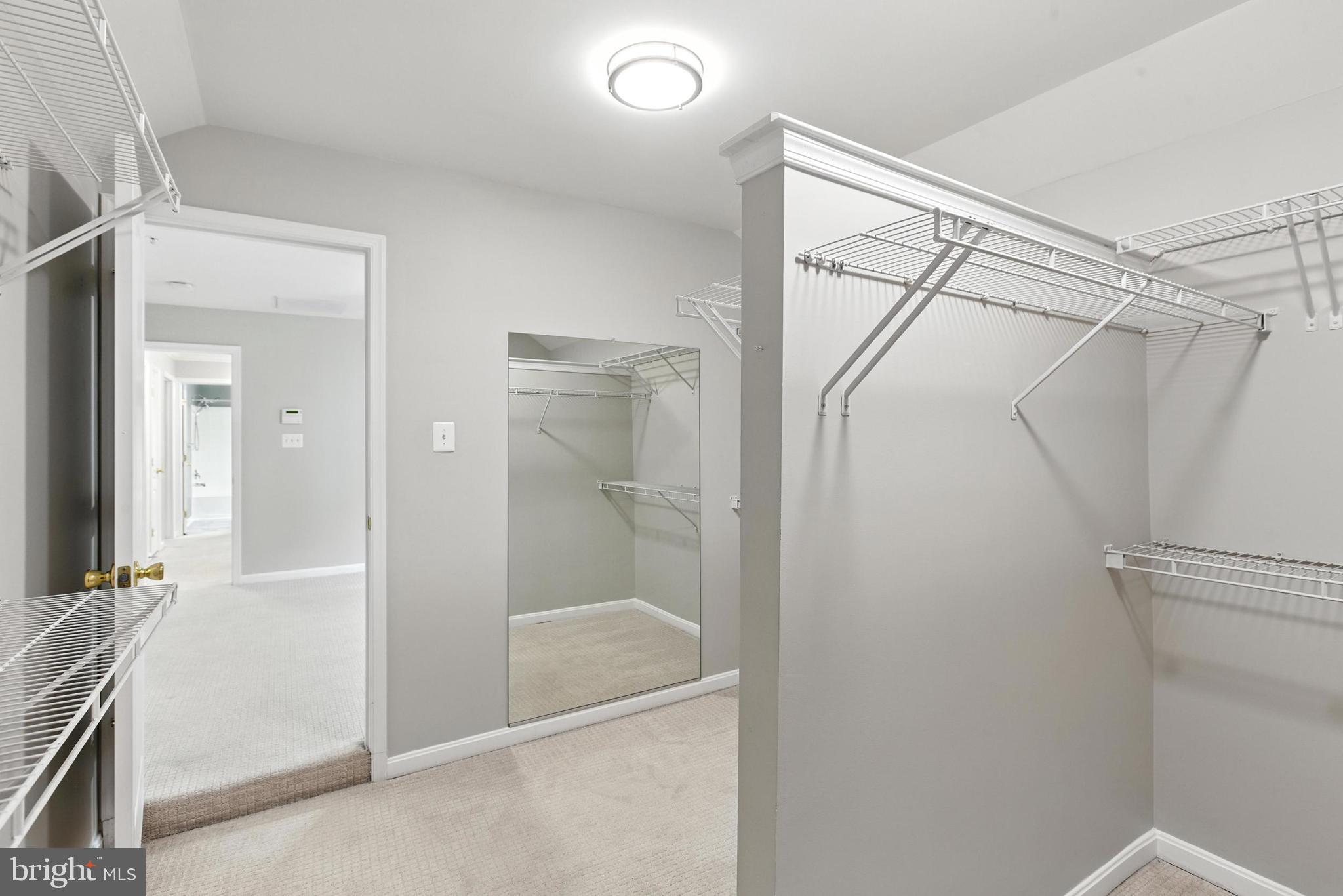 10210 ROLLING GREEN WAY