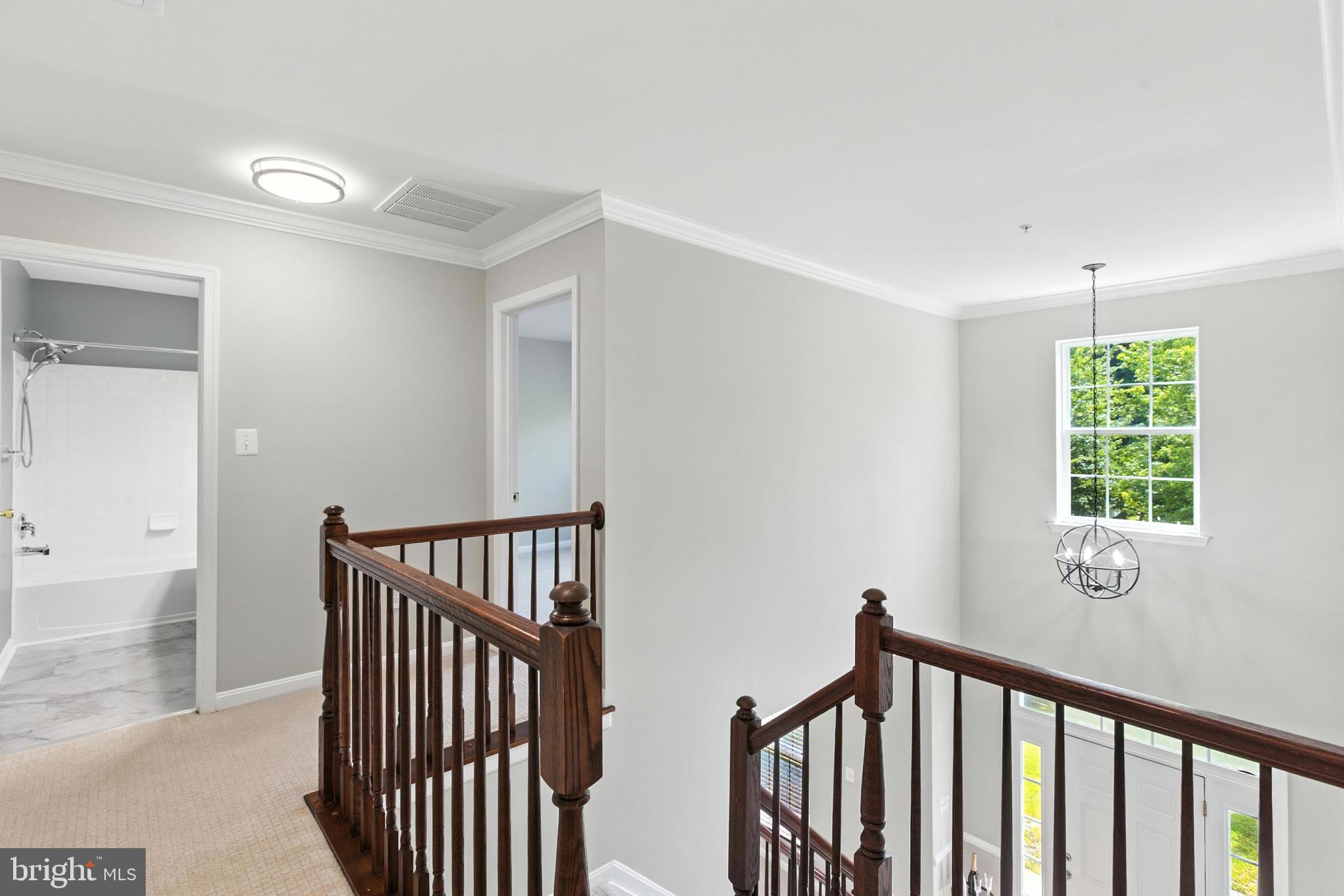 10210 ROLLING GREEN WAY