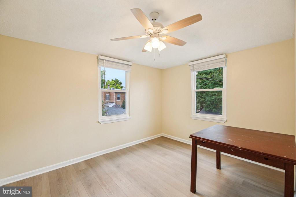 410 MAIN STREET 11