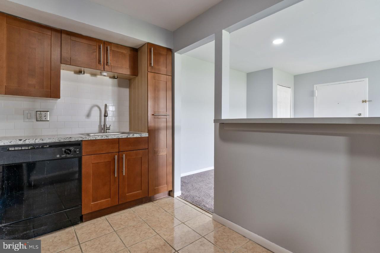 10122 CAMPUS WAY S 203-1A