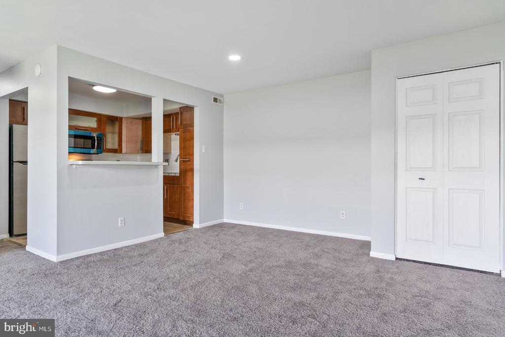 10122 CAMPUS WAY S 203-1A