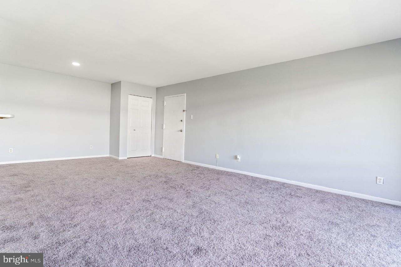 10122 CAMPUS WAY S 203-1A