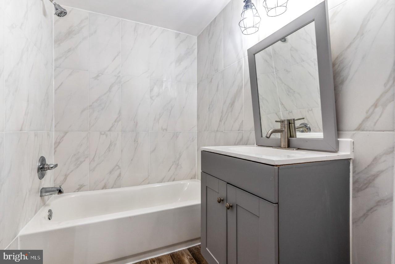 10122 CAMPUS WAY S 203-1A