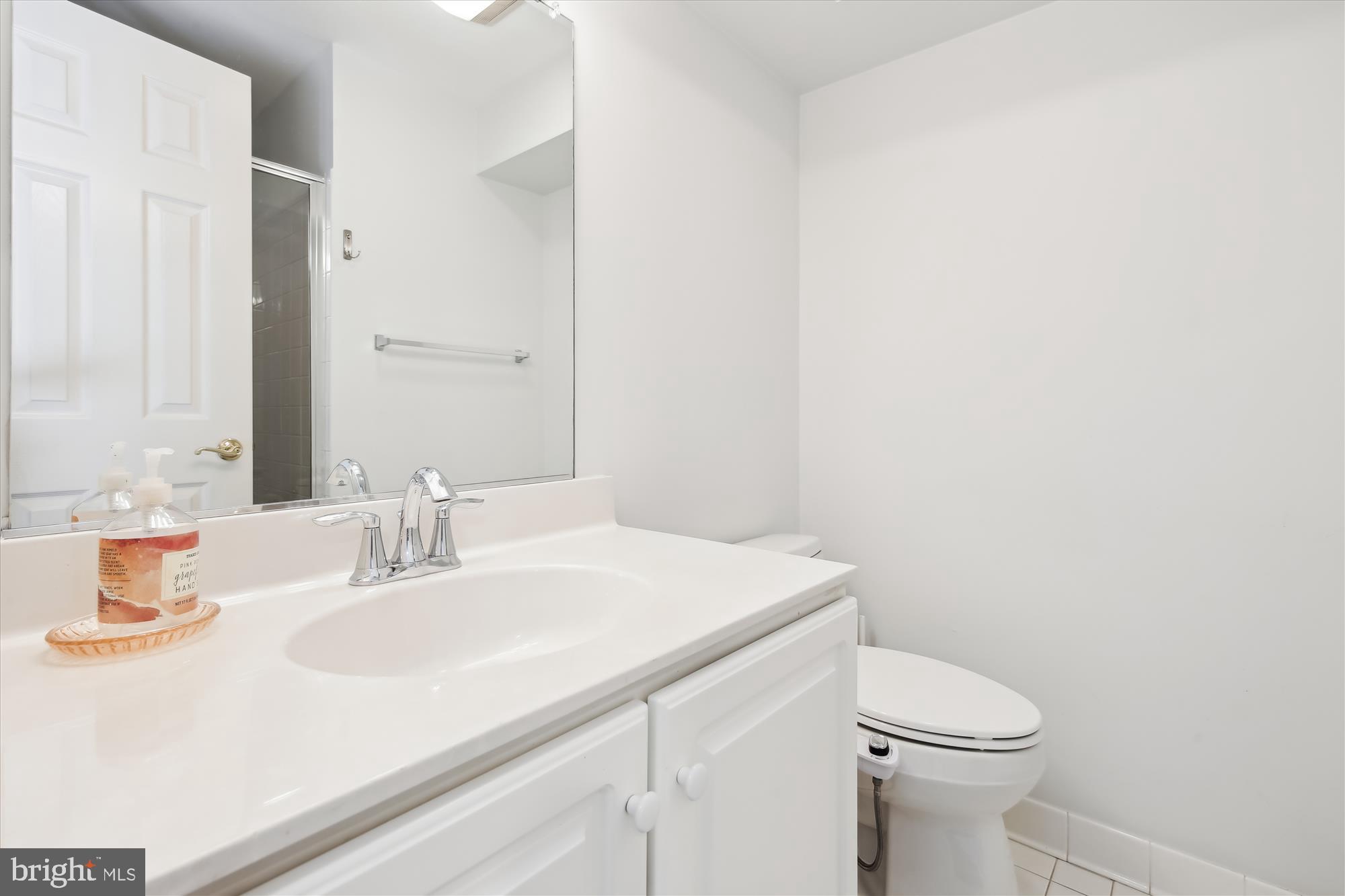 2312 N VAN BUREN COURT