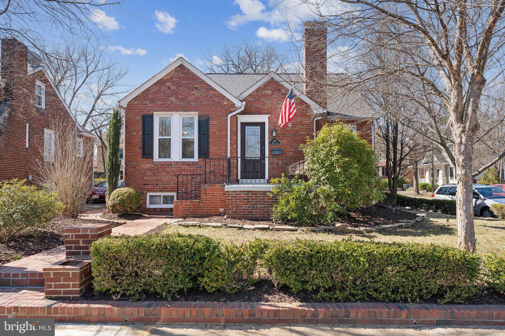 600 S Walter Reed Dr