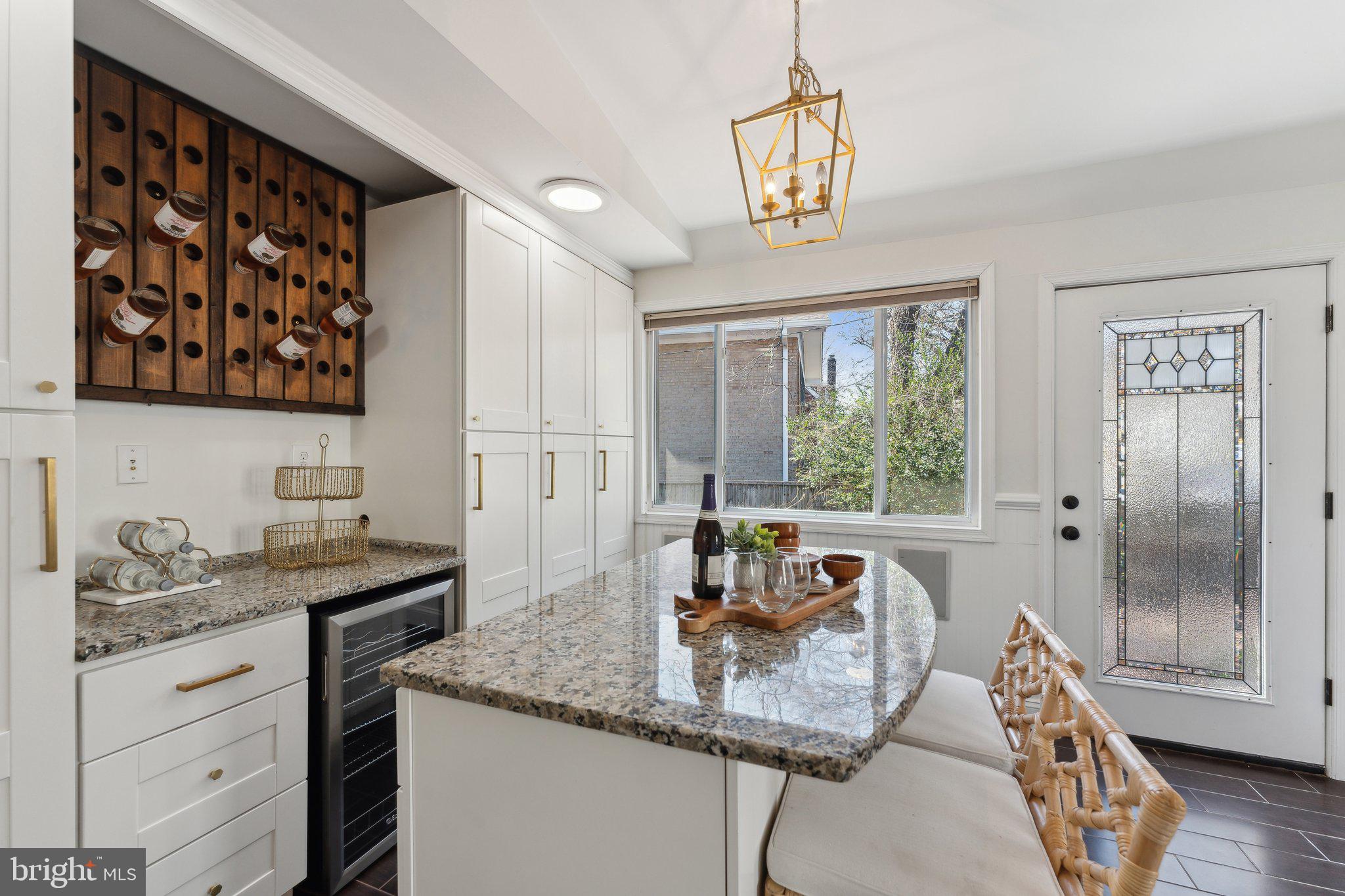 600 S Walter Reed Dr