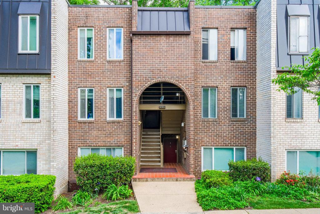 5065 7th Rd S #202