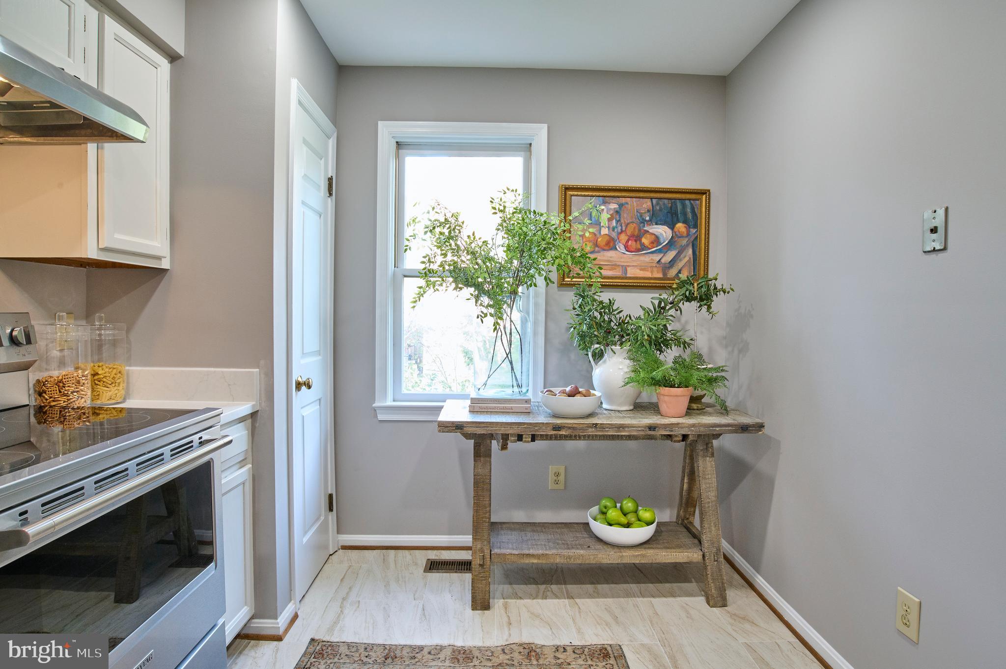 641 N ABINGDON STREET