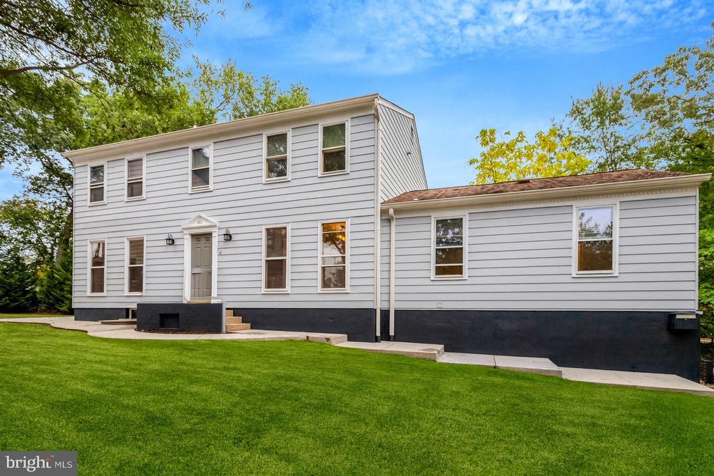 411 N BRYAN STREET