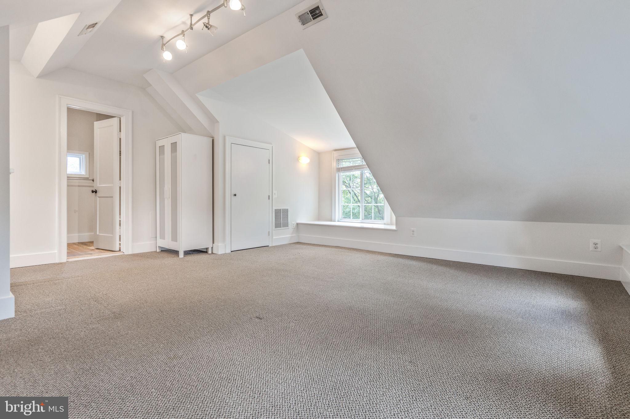 2629 WASHINGTON BOULEVARD