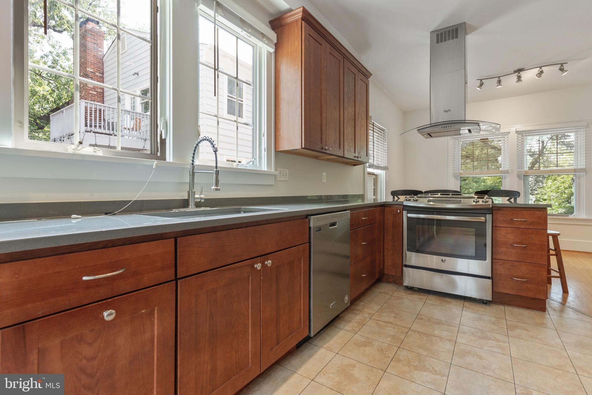 2629 WASHINGTON BOULEVARD