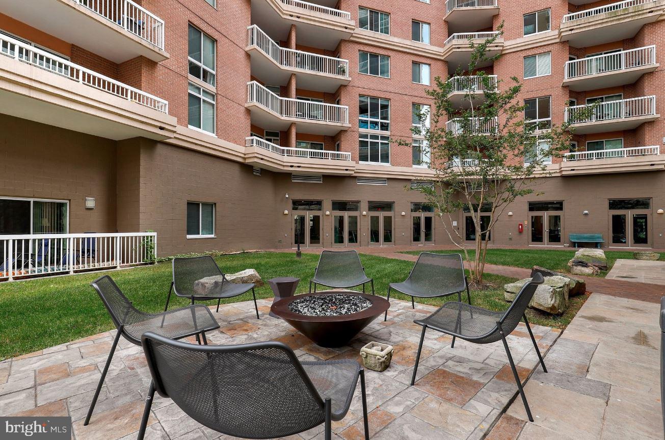 3101 N Hampton Dr #1501