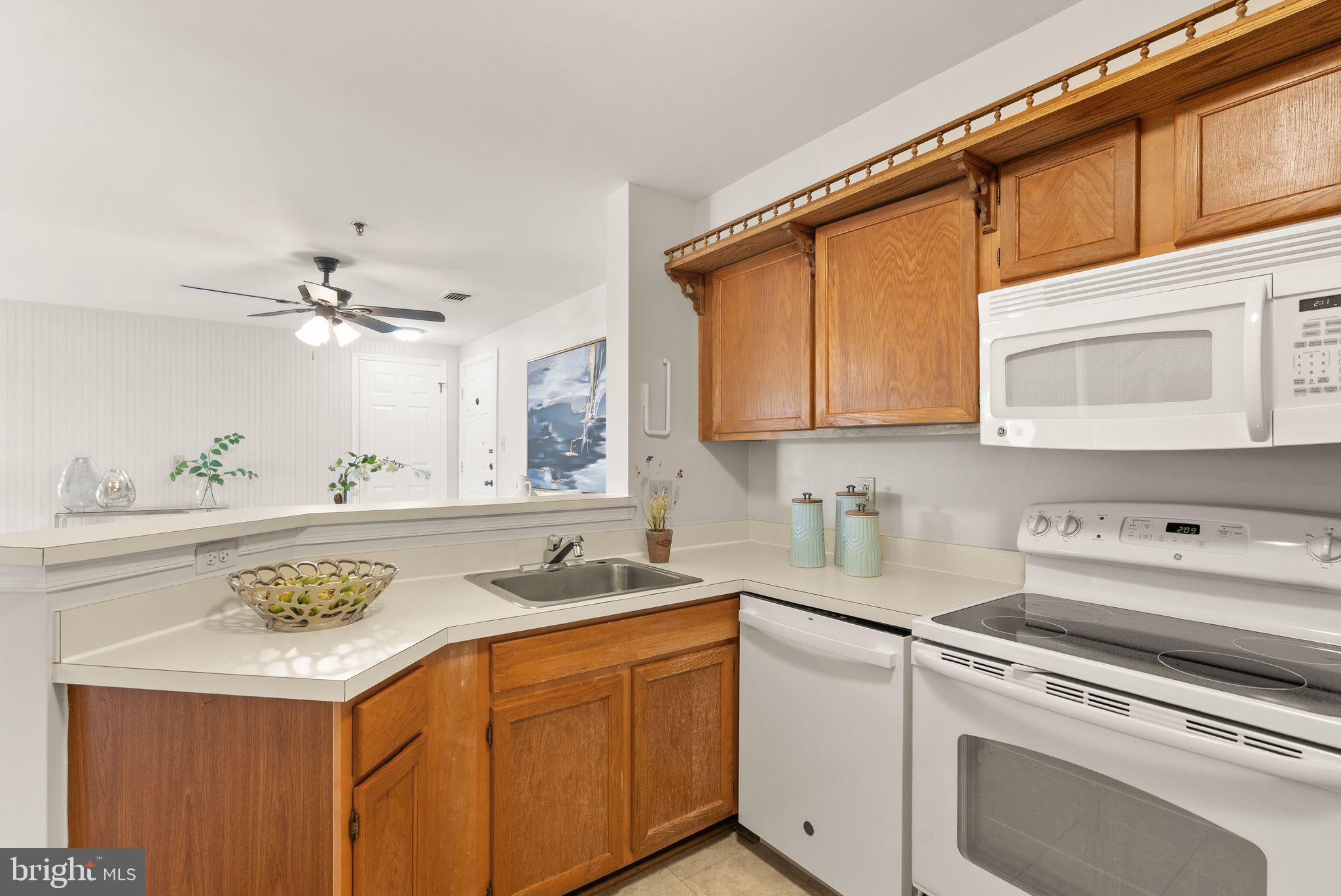 1100 Quaker Hill Dr #422