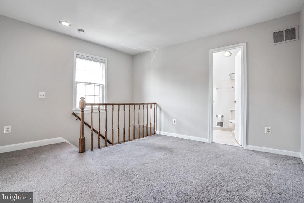 1203 MICHIGAN CT