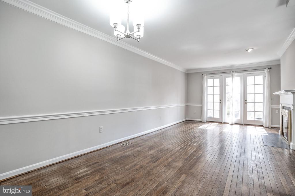 1203 MICHIGAN CT