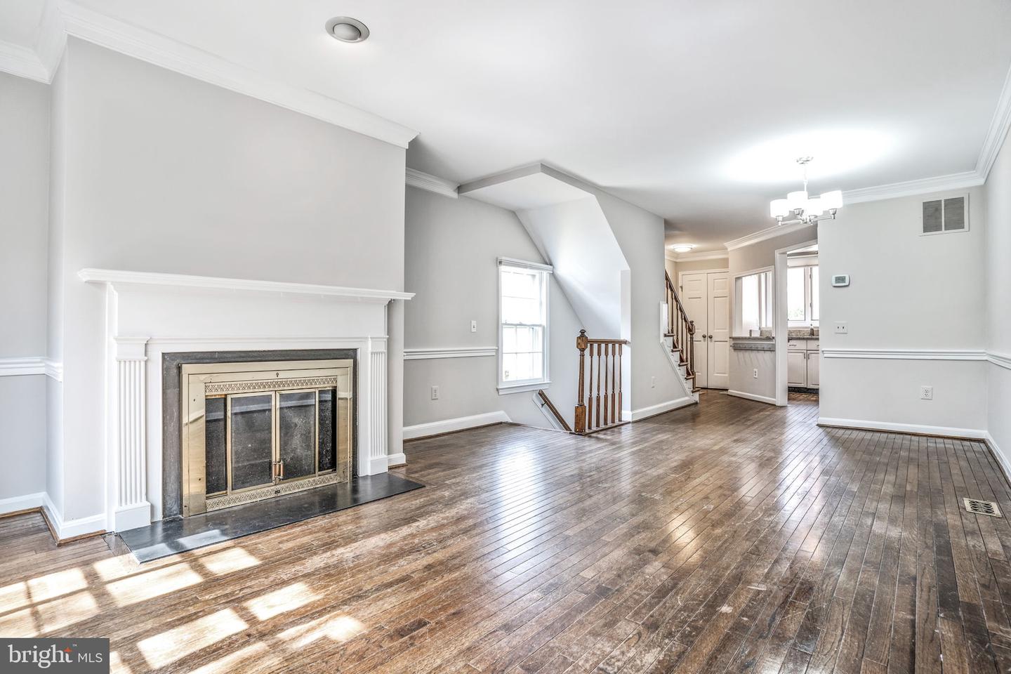 1203 MICHIGAN CT