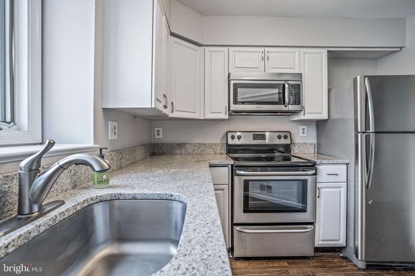 1203 MICHIGAN CT