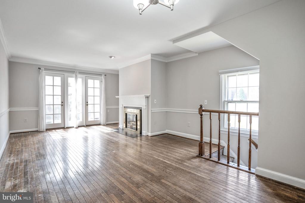 1203 MICHIGAN CT
