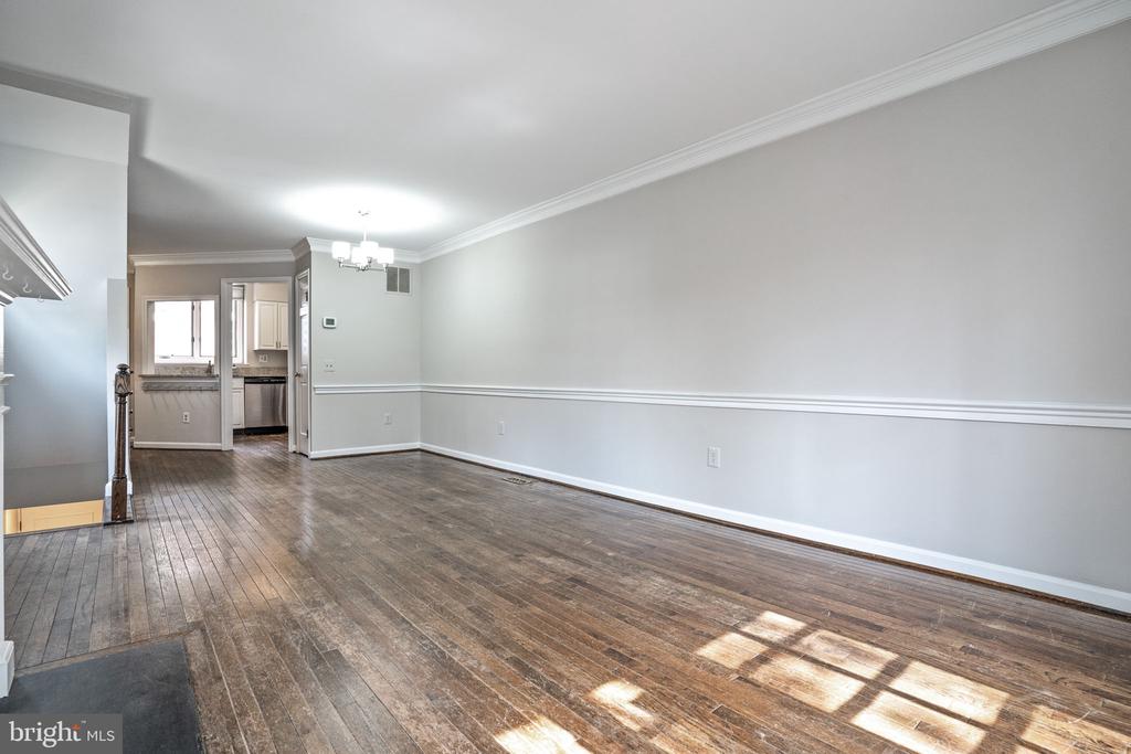 1203 MICHIGAN CT