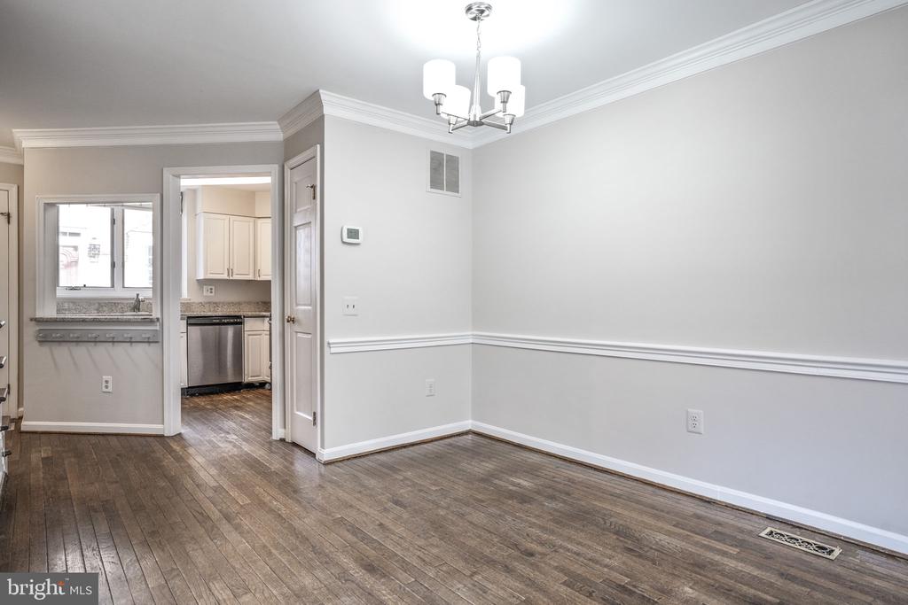 1203 MICHIGAN CT