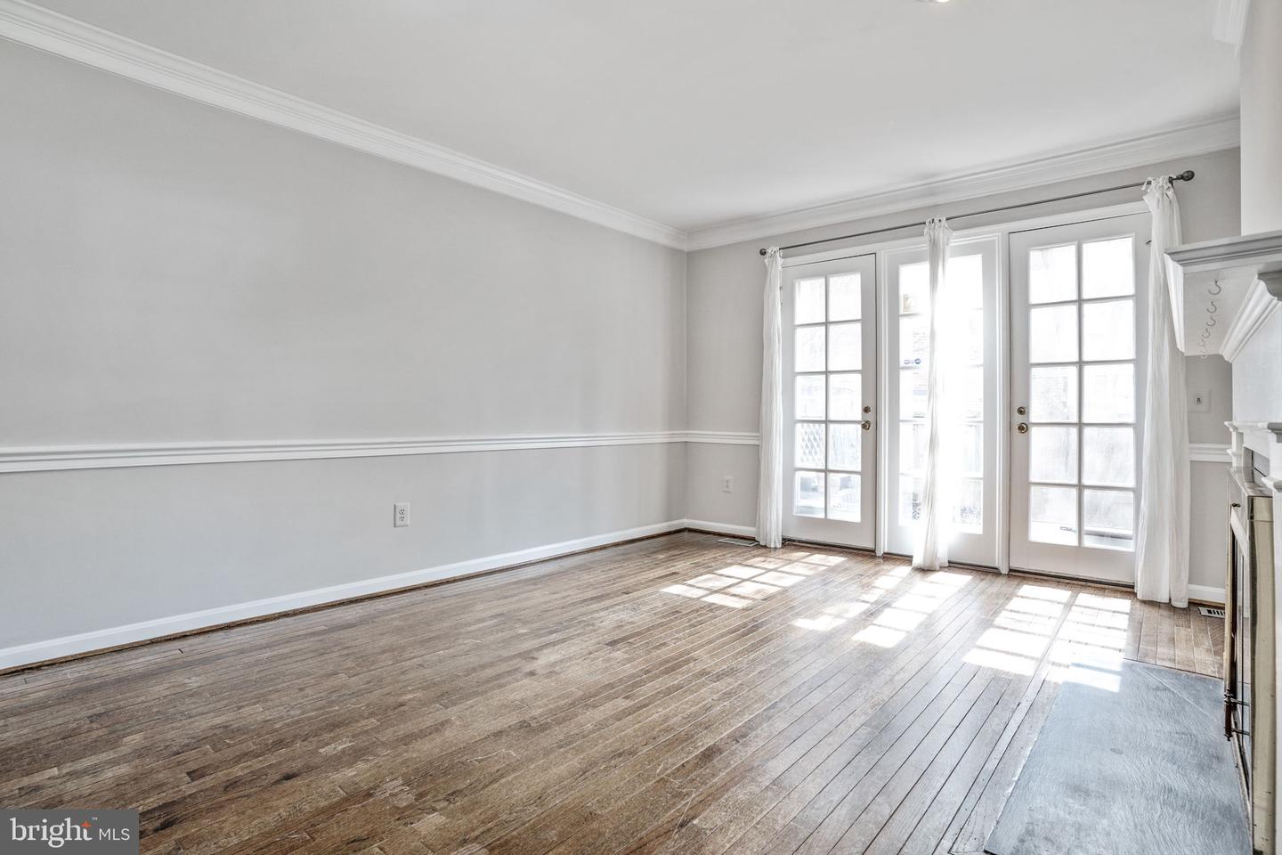 1203 MICHIGAN CT