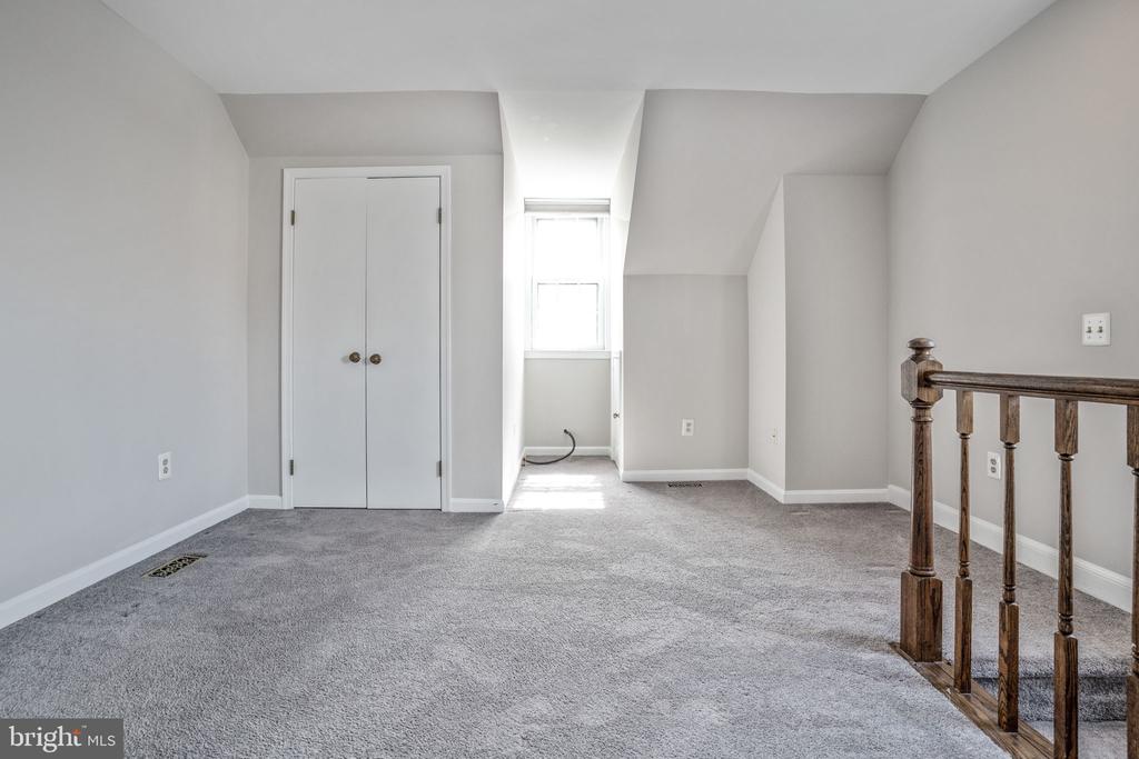 1203 MICHIGAN CT