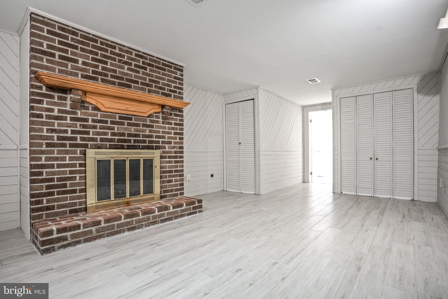 1203 MICHIGAN CT