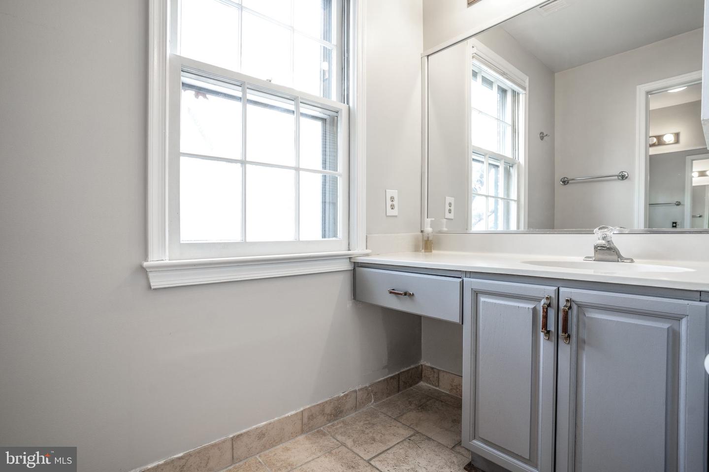 1203 MICHIGAN CT