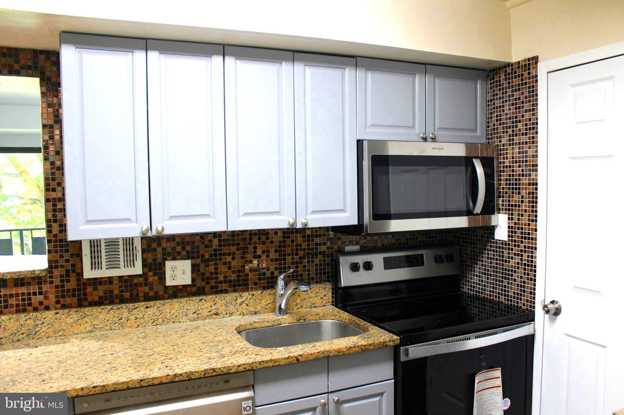 3101 S Manchester STREET Unit: 201