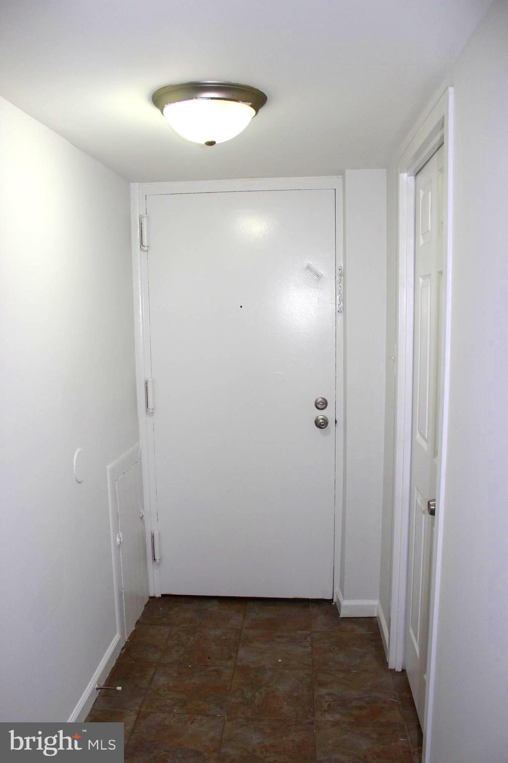 3101 S Manchester STREET Unit: 201