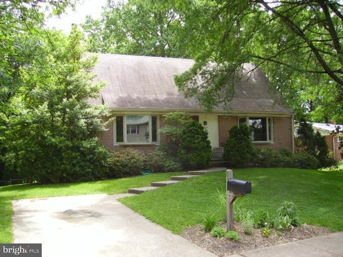 6807 Bluefield Ct
