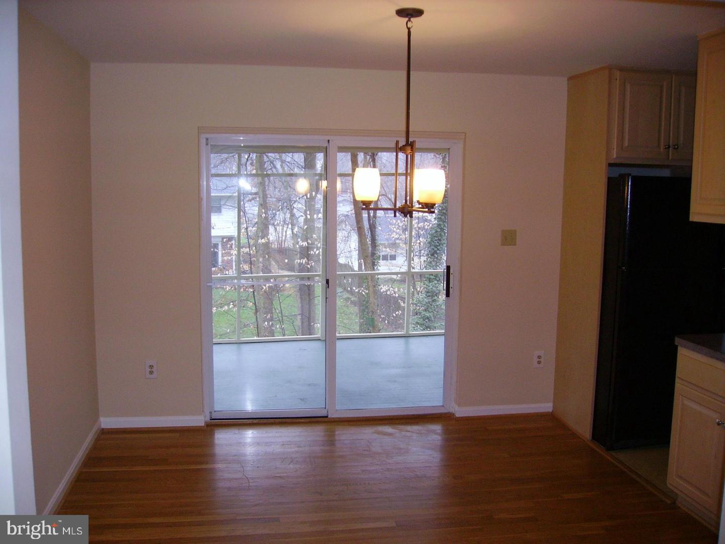 6807 Bluefield Ct
