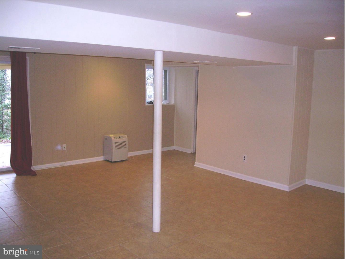 6807 Bluefield Ct