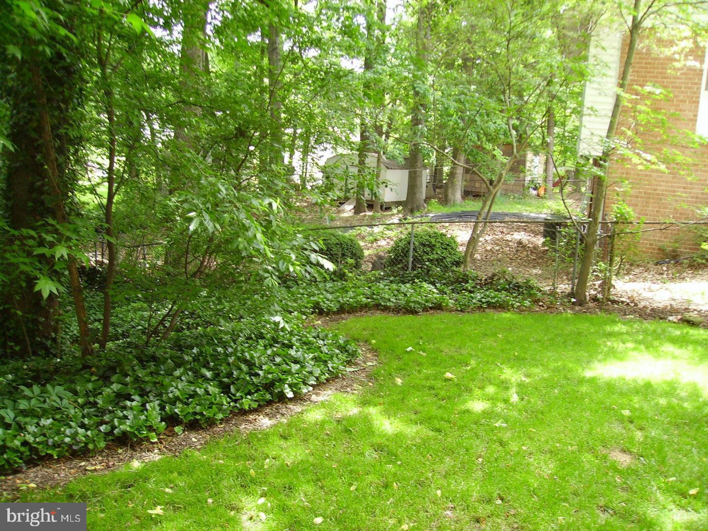 6807 Bluefield Ct