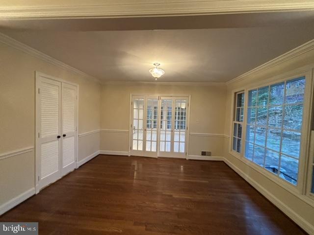 2611 E Meredith Dr