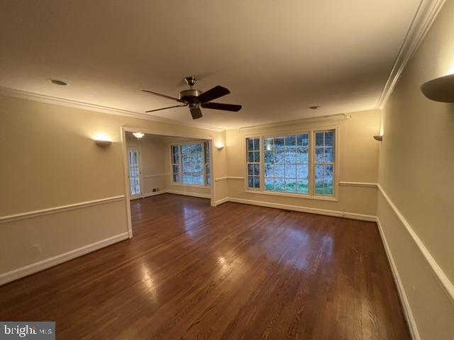 2611 E Meredith Dr