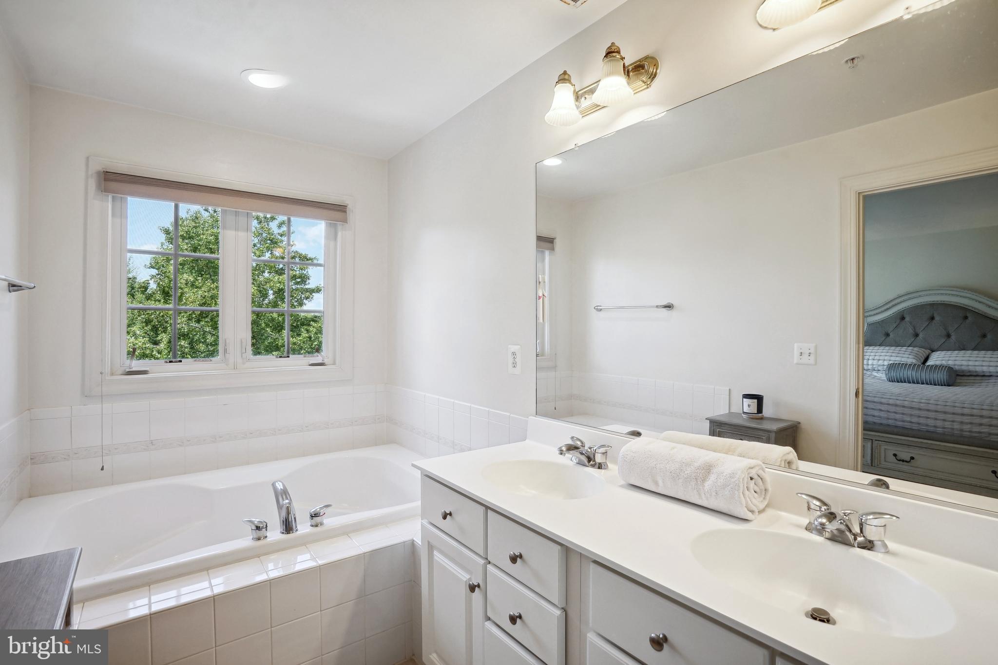 4944 Wyndham Creek Ct