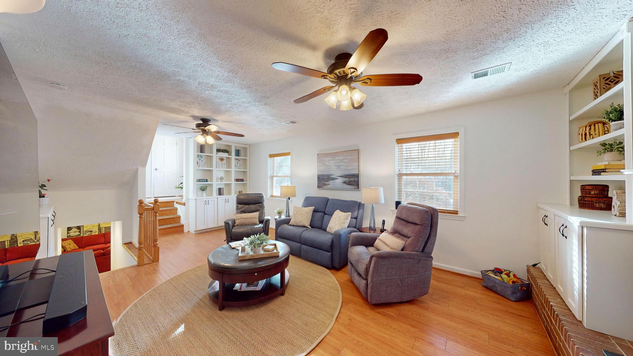 4363 Harvester Farm Ln