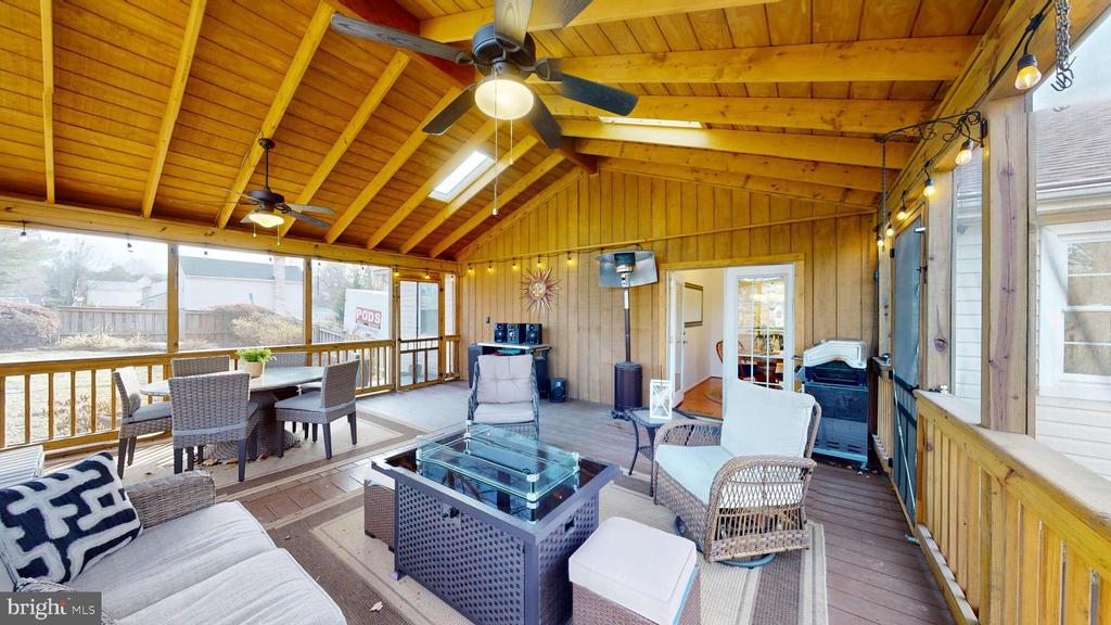 4363 Harvester Farm Ln