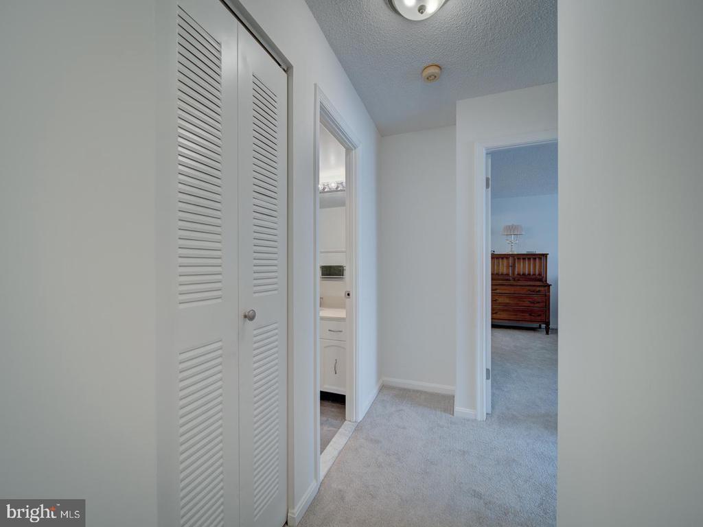 3800 Powell Ln #727
