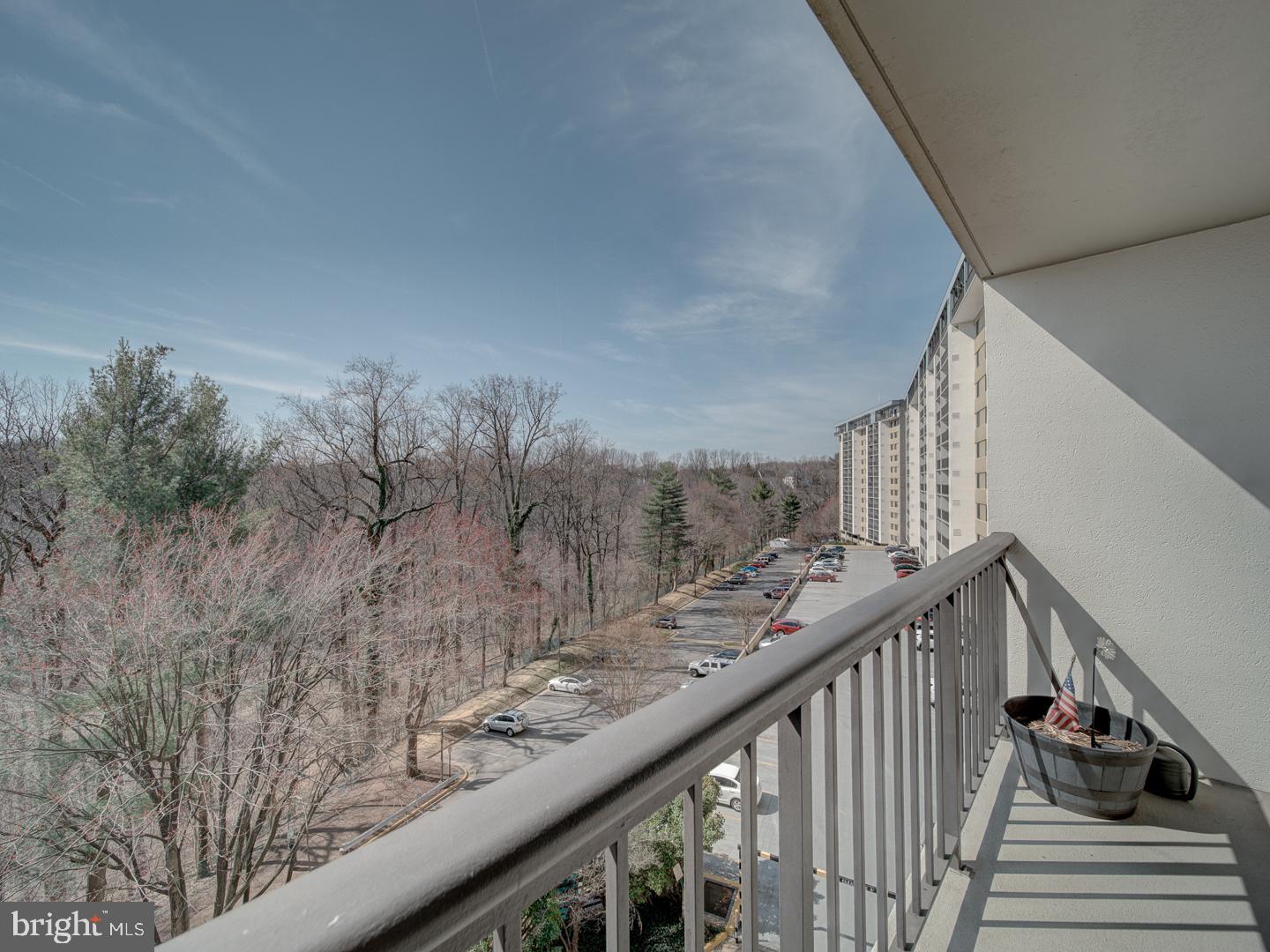 3800 Powell Ln #727