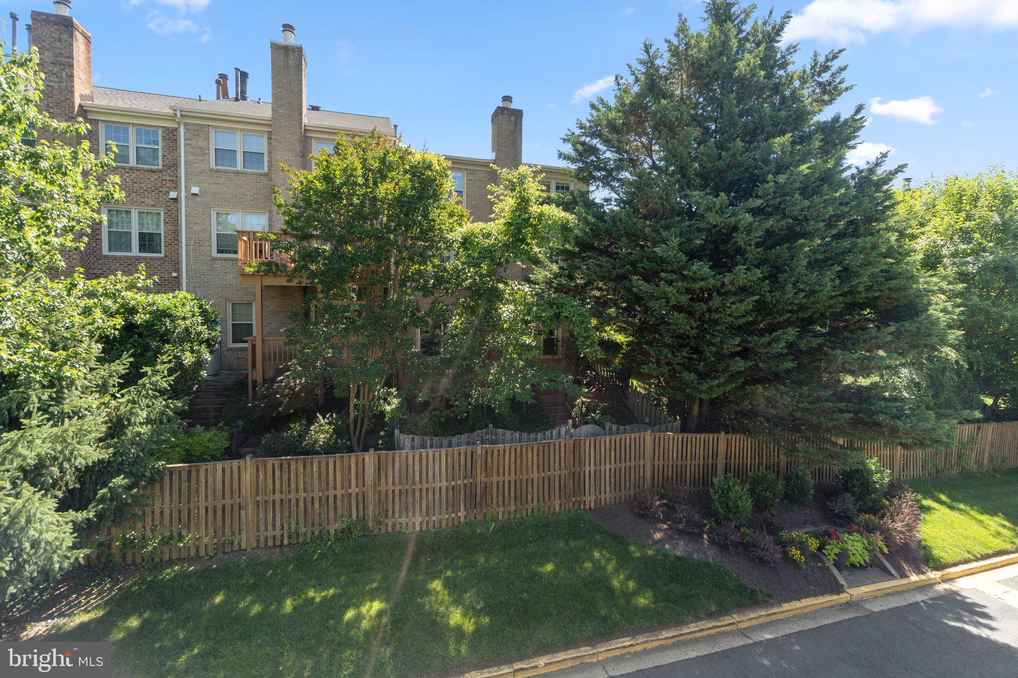 2170 KINGS GARDEN WAY